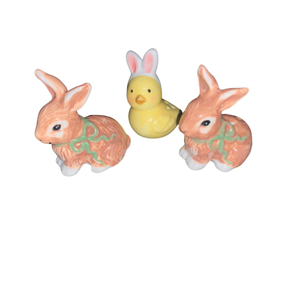 Cracker Barrel Easter Salt and Pepper Shakers Set Ceramic Bunny and Chick 3pc
